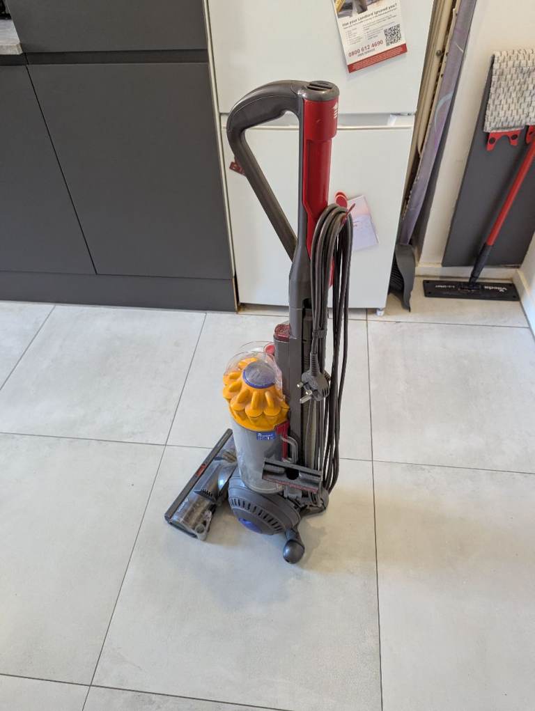 Dyson Upright Vacuum Cleaner DC40
