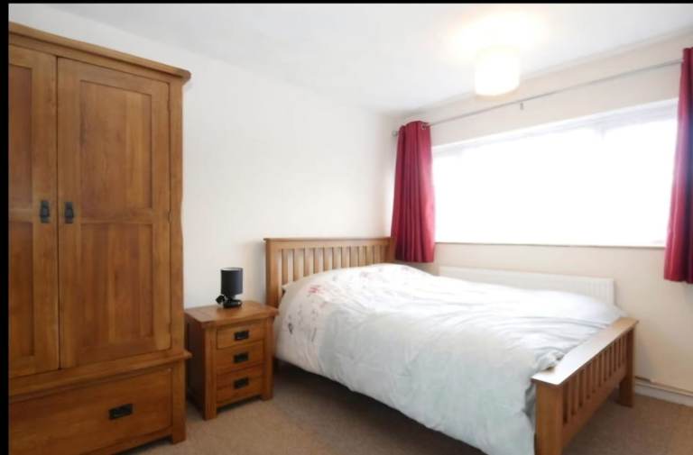   Double  room to rent