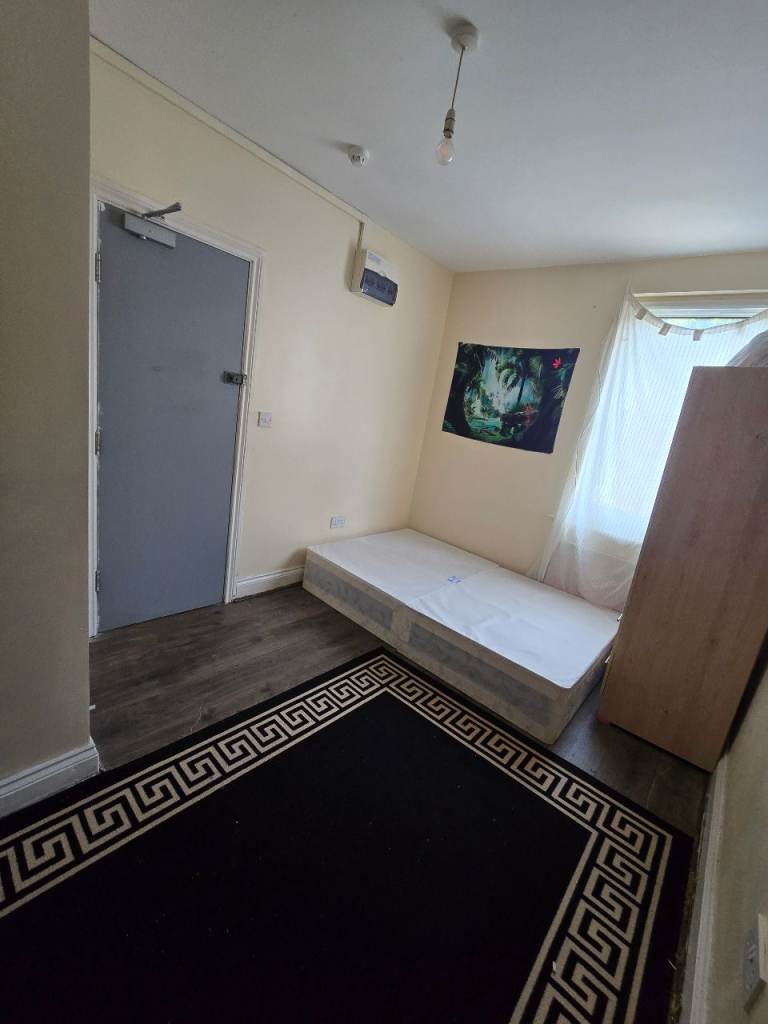 En suite studio in Bexley-DSS welcome