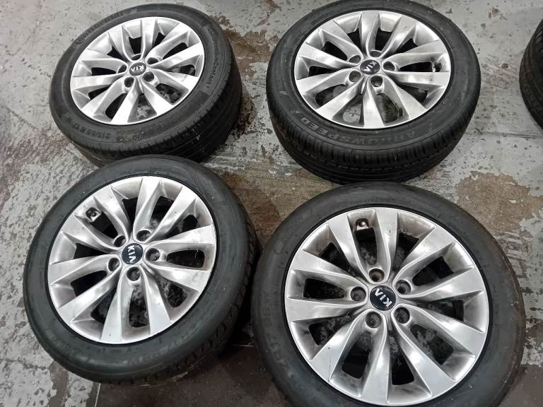 17" Kia Optima Alloy Wheels with Tyres 215/55/17