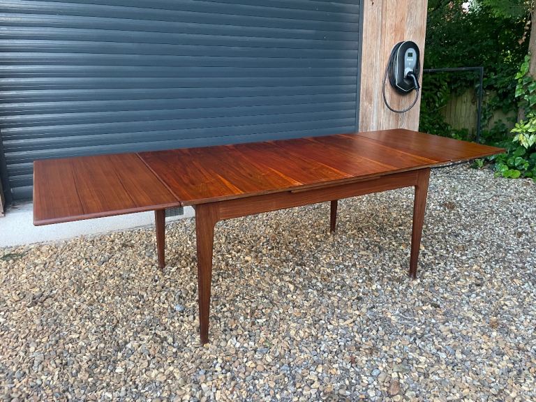 Vintage Danish designer mid century Dining Table with 6 Chairs
