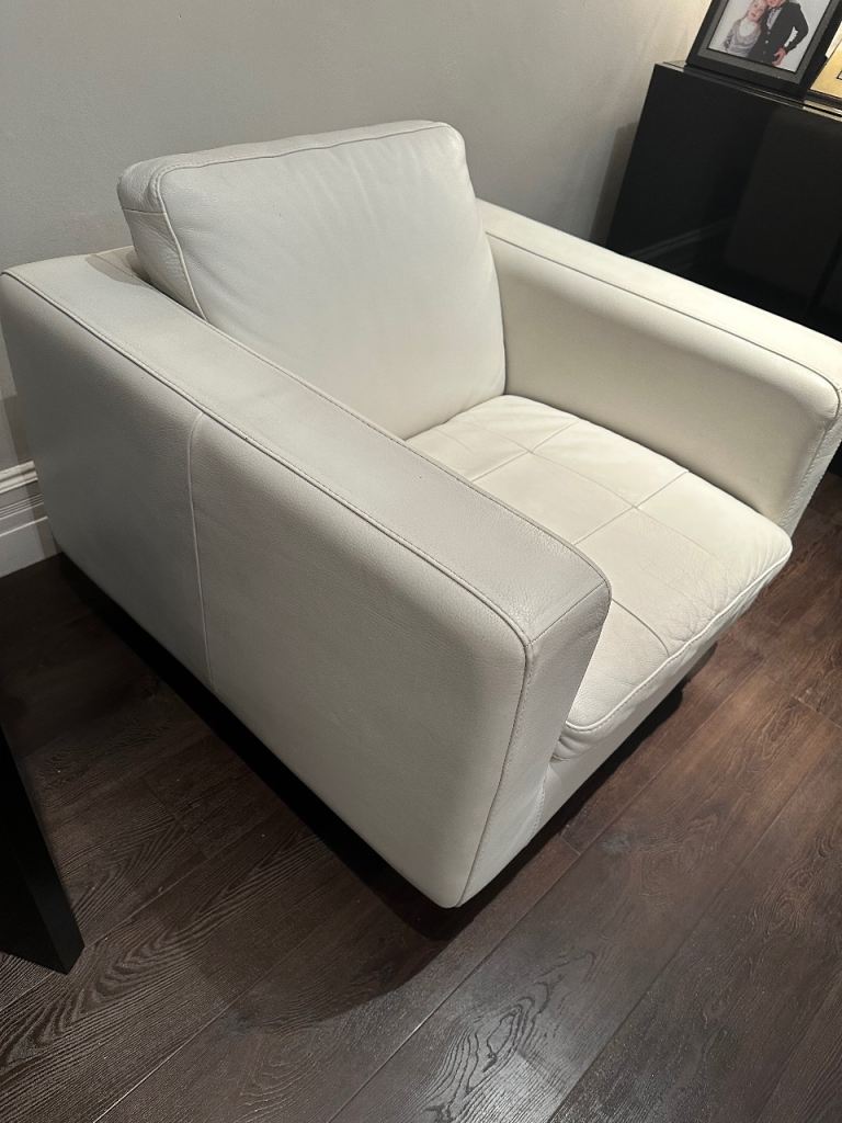 Designer Natuzzi white leather sofa 