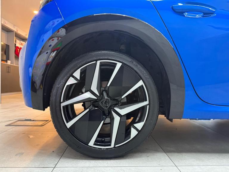 2024 Peugeot 208 1.2 PureTech 100 GT 5dr HATCHBACK PETROL Manual