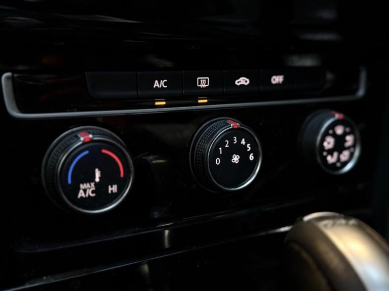 2017 Volkswagen Golf 2.0 TDI GT Edition 5dr DSG HATCHBACK DIESEL Automatic