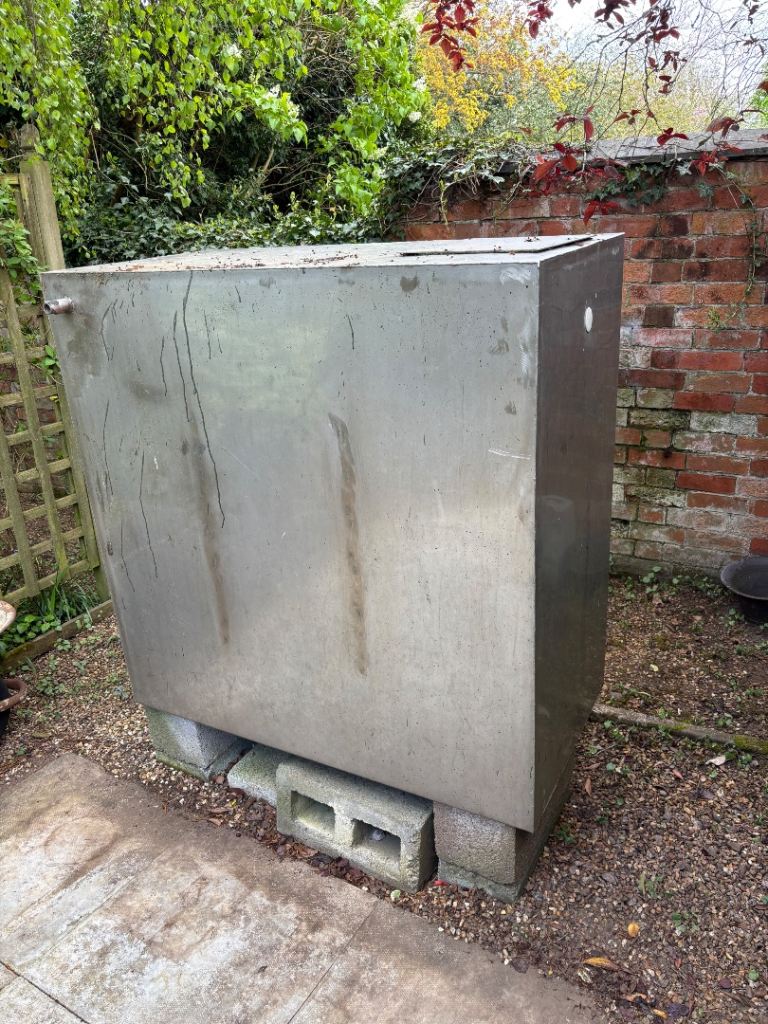 Galvanised Water Tank 