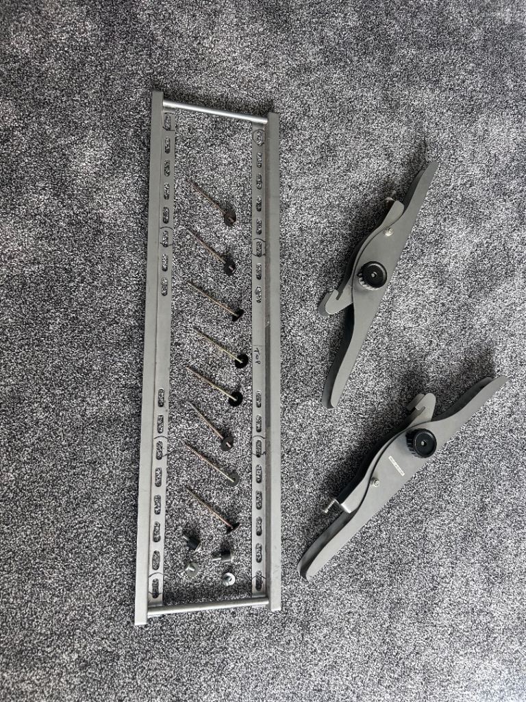 TV Wall Mount Bracket Kit – Good Condition