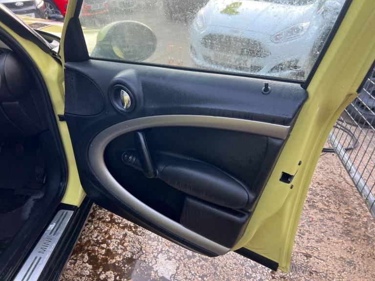 2011 MINI Countryman 1.6 One 5dr HATCHBACK PETROL Manual