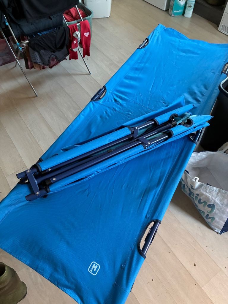 2 x Folding camp bed 