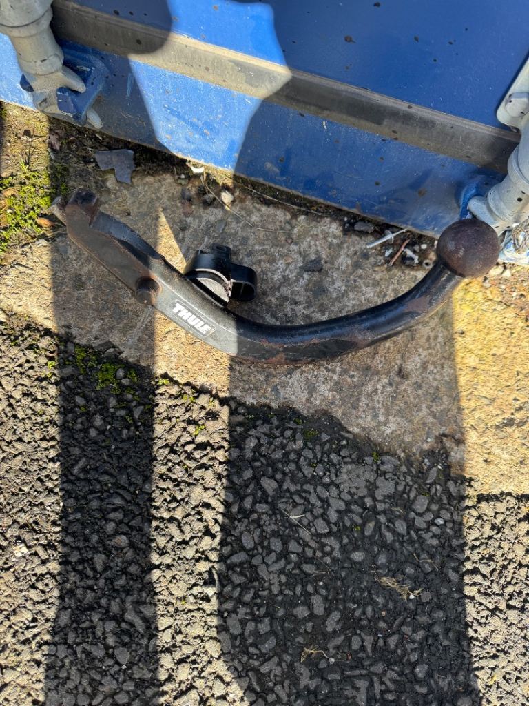 Thule Detachable Towbar 