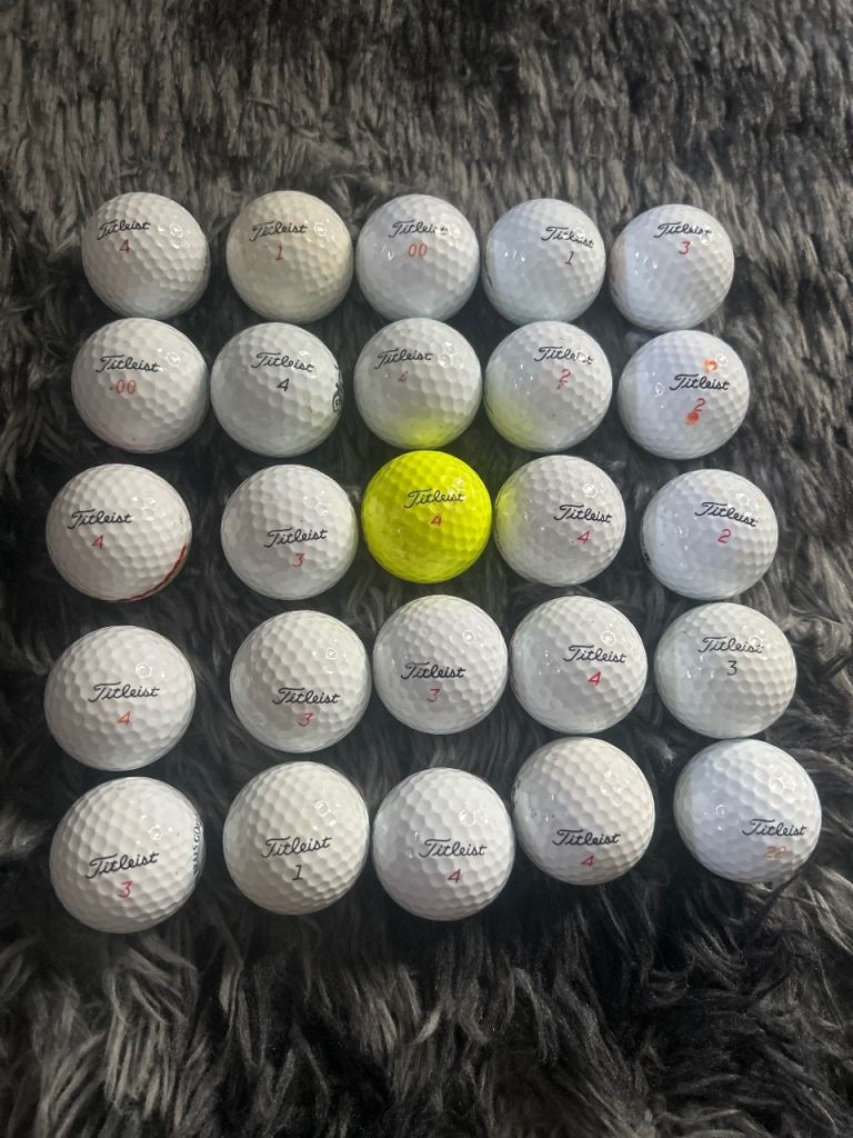 25 Titliest golf balls 