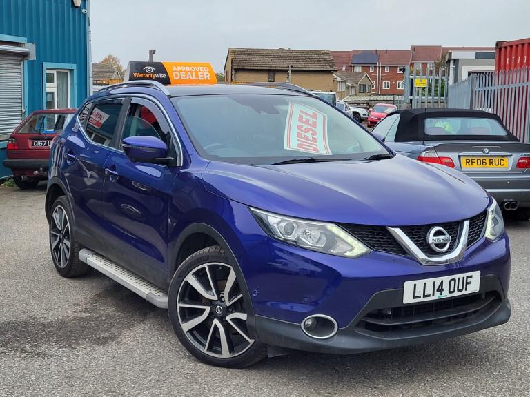2014 Nissan Qashqai 1.5 dCi Tekna 5dr PAN ROOF TOP SPEC HATCHBACK Diesel Manual