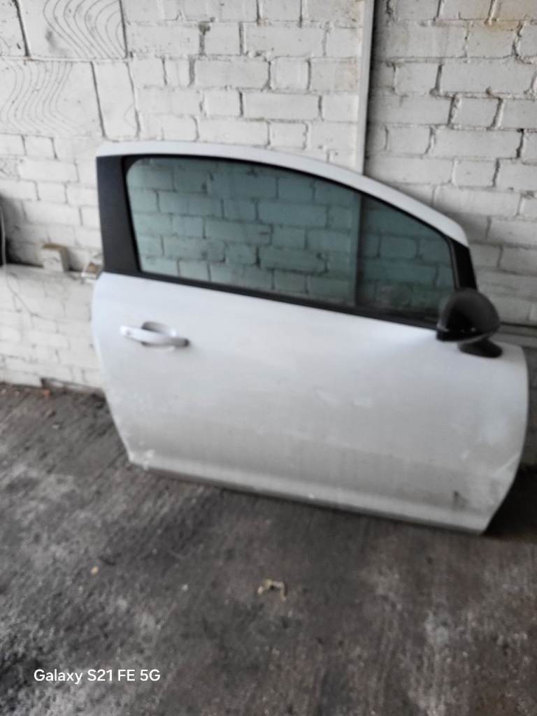 Drivers door for corsa limited edition 