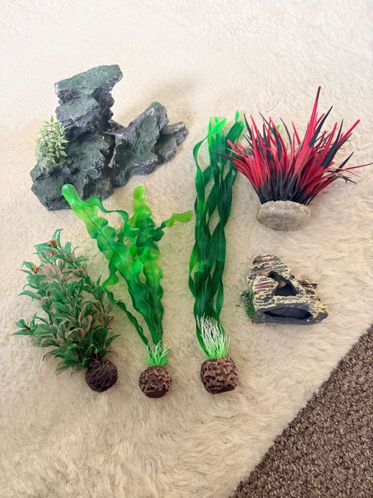 Bundle of 6 Colourful New Aquarium Fish Tropical Bi-Orb Tank Decoration Plant Flower Cave Decoration