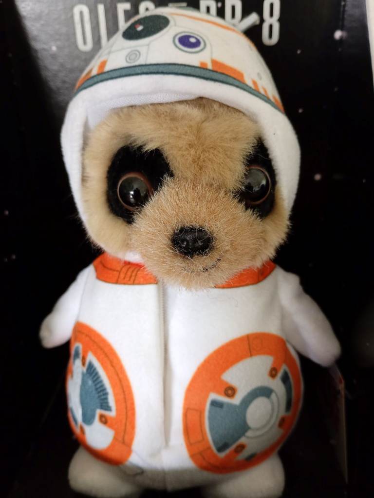 Three collectable Meerkat toys, Star Wars, Grub & Frozen. All new, comp 