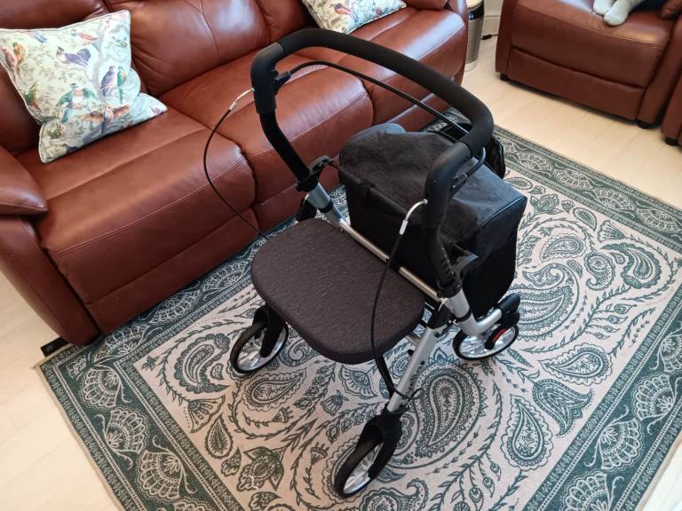 Rollator Walking Frame with seat