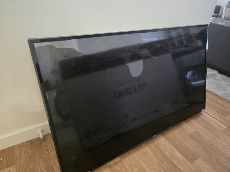 55 inch LG Smart Tv - For spares and repairs