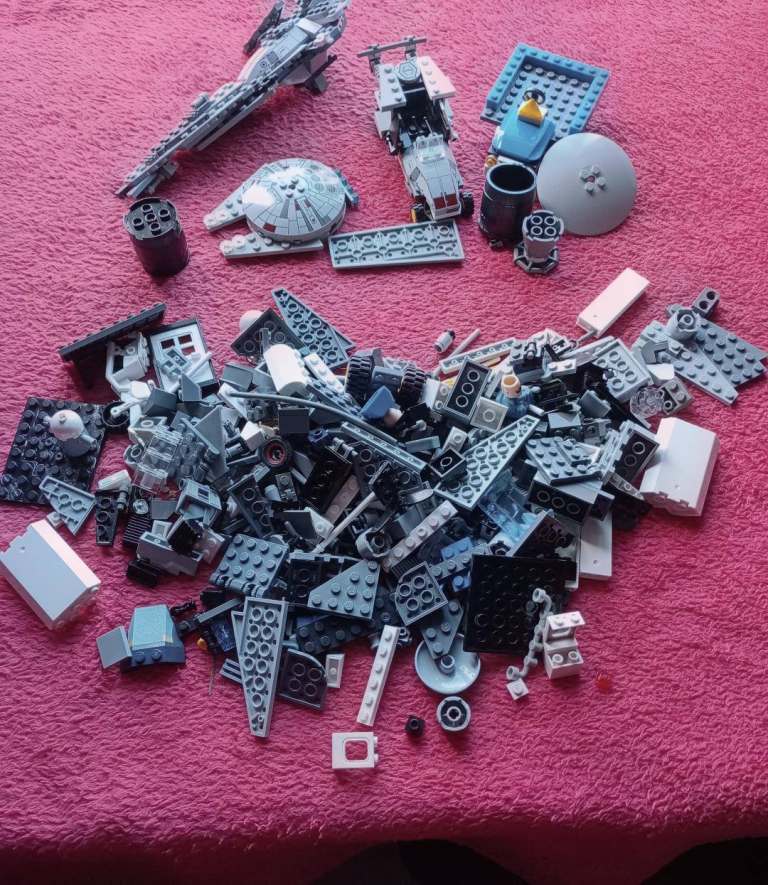 Mixed LEGO STAR WARS Bricks and Parts – Grey, Good Condition, £30.00 ...