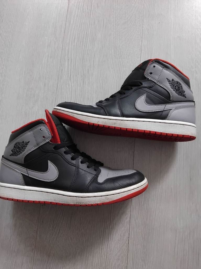 Nike Jordan 1 Mid Trainers UK 8.5 – Black/Red/Grey