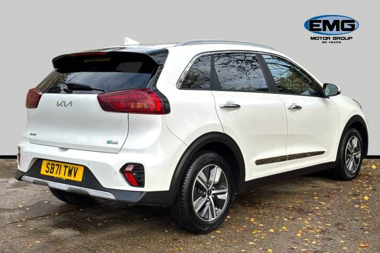  Kia Niro Plug In Hybrid 1.6 Gdi 8.9kwh 3 Suv 5dr Petrol Plug In Hybrid Dct