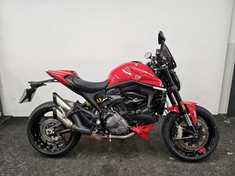 DUCATI MONSTER PLUS 937 ** QUICKSHIFTER - TAIL TIDY - 12 MONTHS MOT **