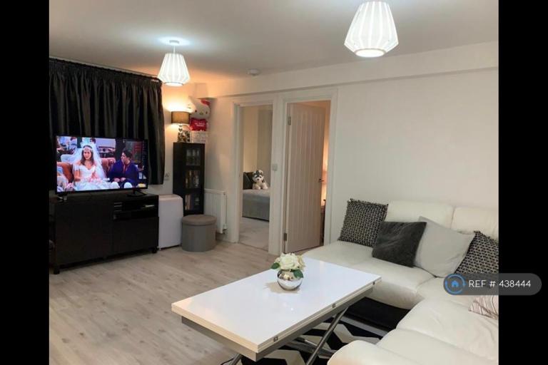 image for 2 bedroom flat in Park West Place, London, W2 (2 bed) (#438444)