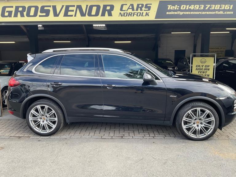 2014 Porsche Cayenne 3.0 TD V6 Platinum Edition SUV 5dr Diesel TiptronicS 4WD