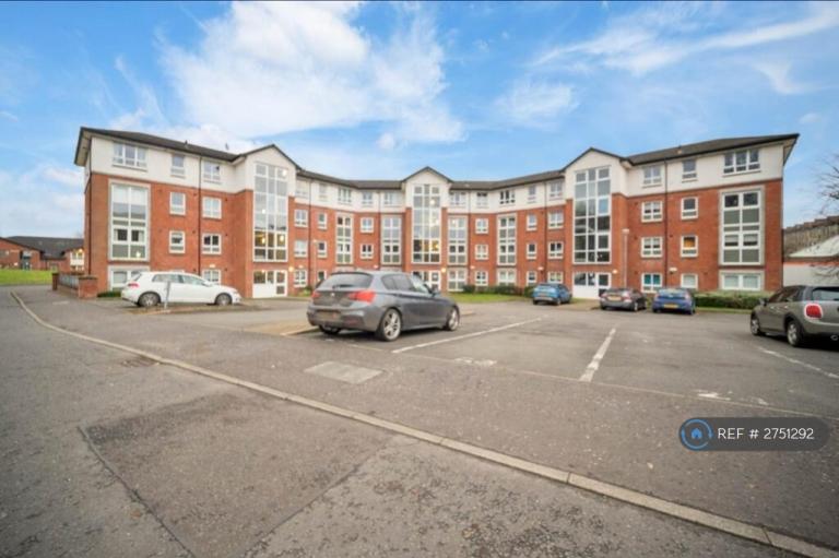 2 bedroom flat in Saracen Street, Glasgow, G22 (2 bed) (#2751292)