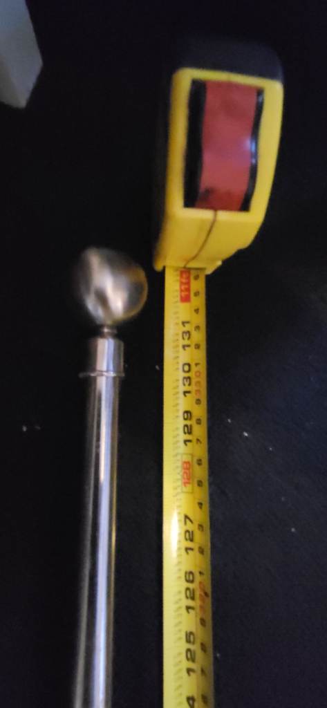 Huge solid. 10/11ft extendable curtain pole with screws and middle bar