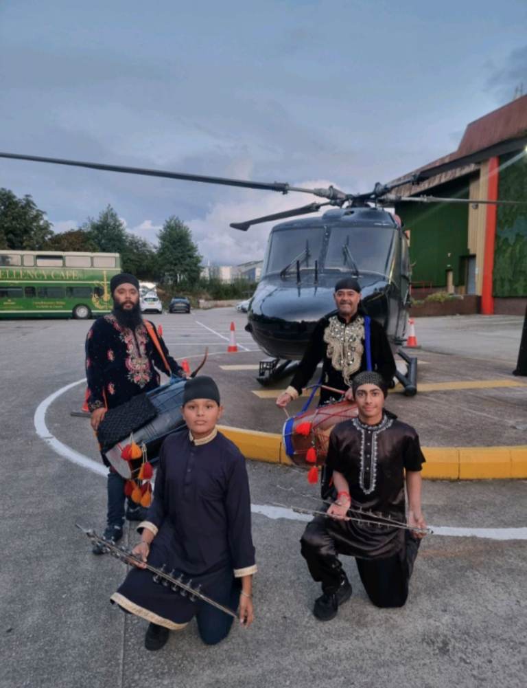 Asian Dhol palyers