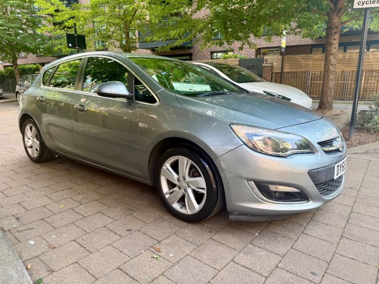 Vauxhall, ASTRA, Hatchback, 2015, Manual, 1598 (cc), 5 doors
