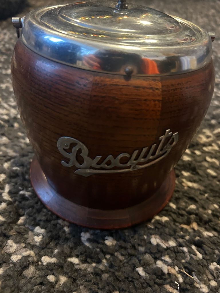 Vintage biscuit barrel 