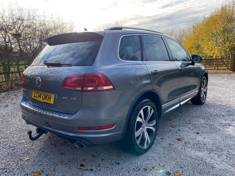 2014 Volkswagen Touareg 3.0 TDI V6 BlueMotion Tech R-Line Tiptronic 4WD Euro 5 (s/s) 5dr ESTATE D...