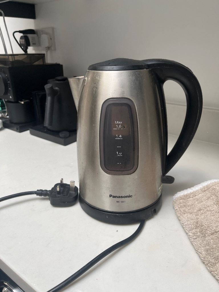 Panasonic Stainless Steel Kettle – Good Condition