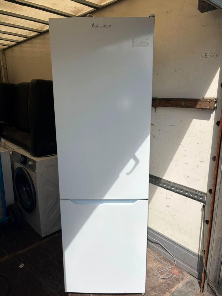 White Leco Fridge Freezer - Excellent Condition