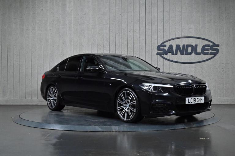 2019 BMW 5 Series 3.0 540i GPF M Sport Auto xDrive Euro 6 (s/s) 4dr SALOON Petrol Automatic