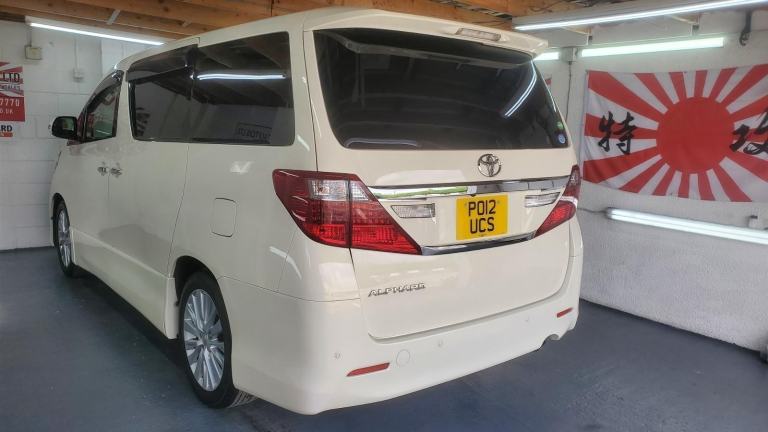 Toyota Alphard 2.4 petrol auto 7 seats sunroofs fresh japanese import 2012