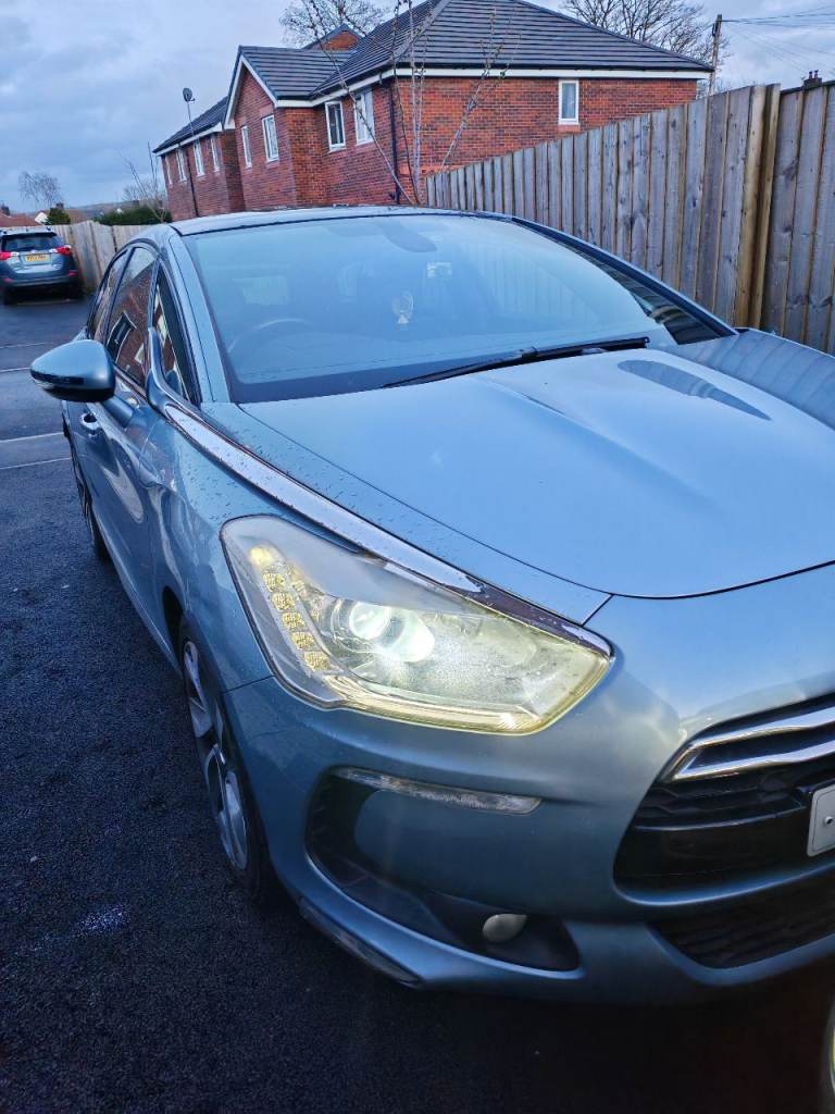 Citroen, DS5, Hatchback, 2013, Manual, 1997 (cc), 5 doors