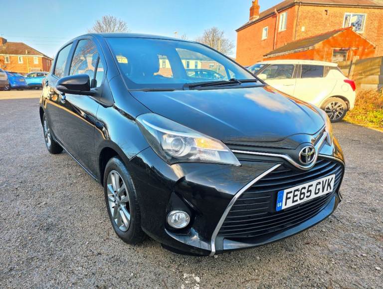 Toyota, YARIS, Hatchback, 2015, Manual, 1329 (cc), 5 doors