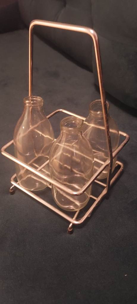 Vintage milk bottle holder