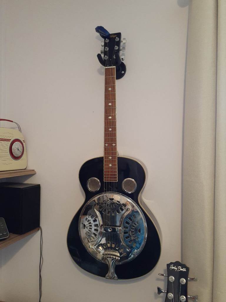 Guitarist available