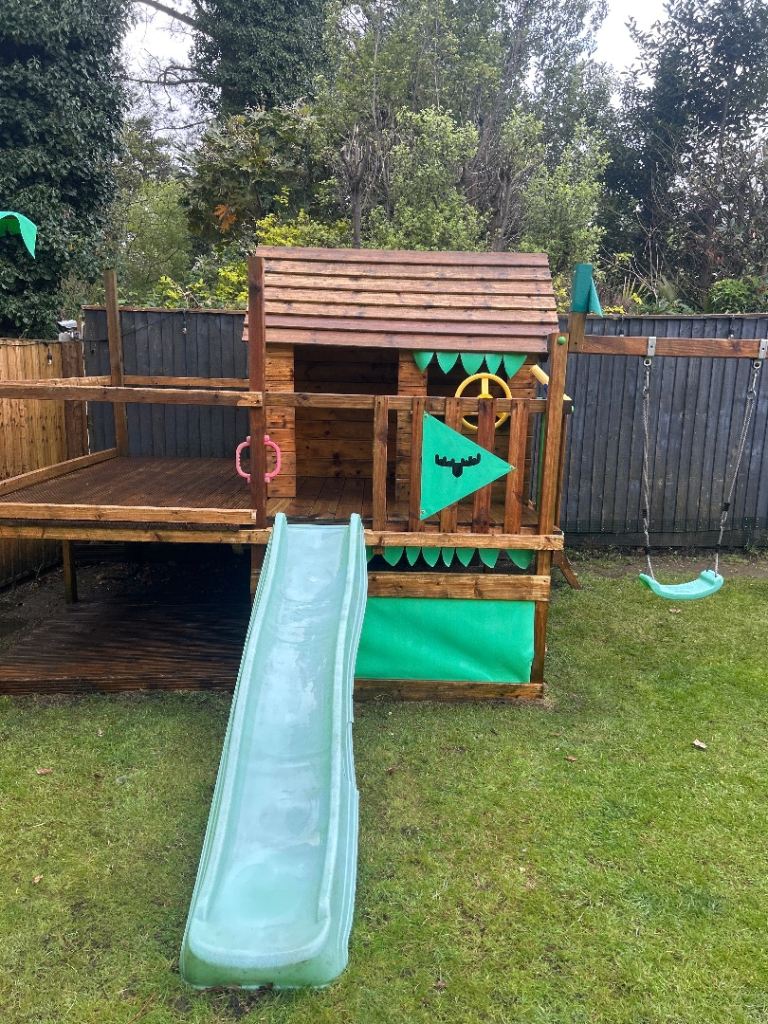 Garden tree house / swings / slide / climbing frame 