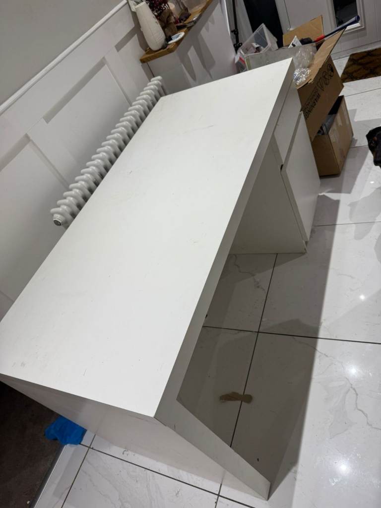Large Ikea Desk 140 x 65 x 75