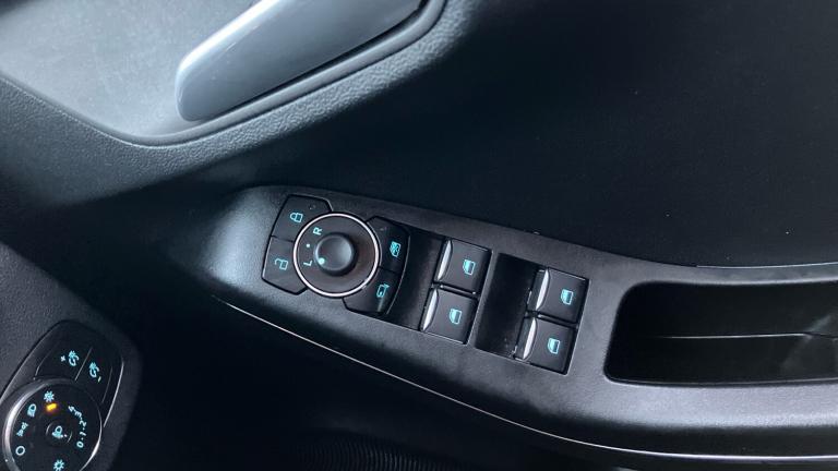 2023 Ford Puma 1.0 EcoBoost Hybrid mHEV Titanium 5dr HATCHBACK PETROL Manual