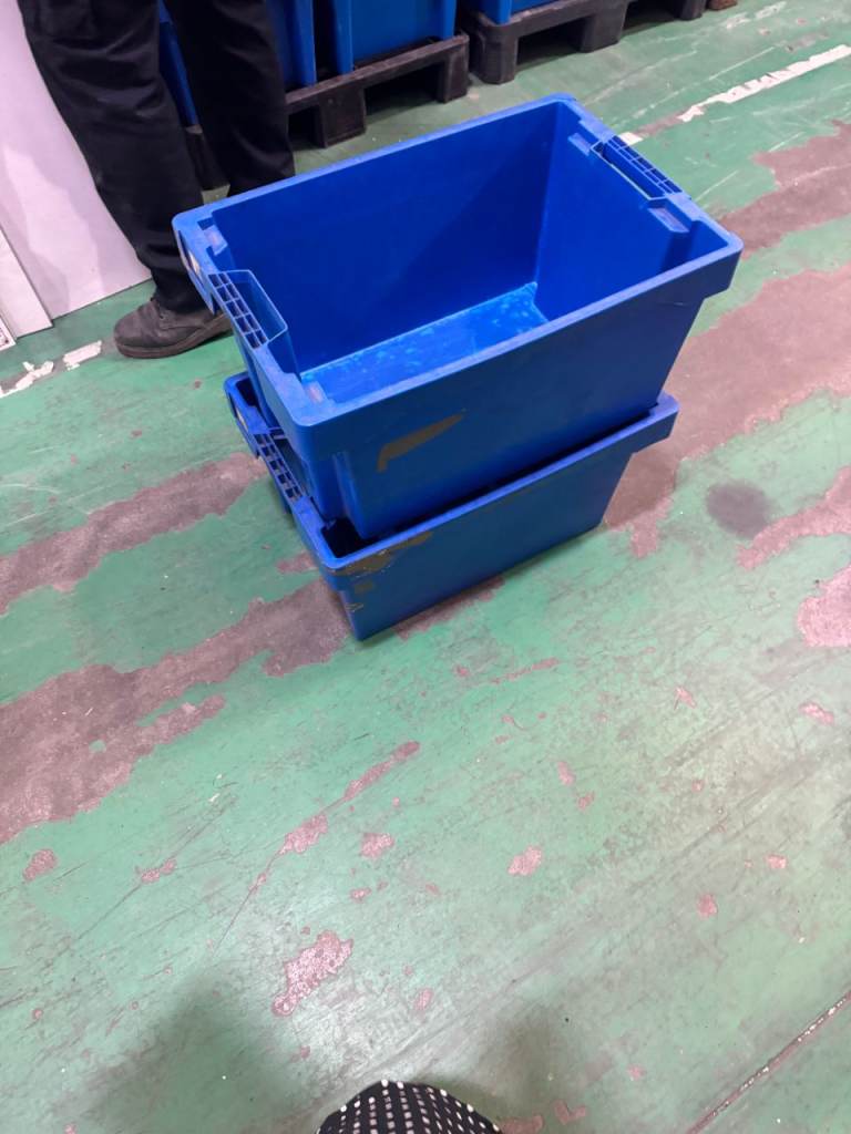 Heavy duty plastic  stacking boxes 