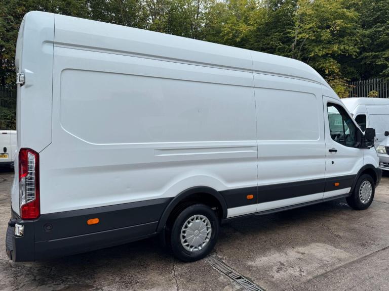 2016 Ford Transit 2.2 TDCi 350 Panel Van 5dr Diesel Manual RWD L4 H3 Euro 5 (DRW) (155 ps) PANEL ...