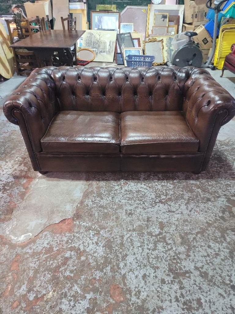 Classic Brown Leather Chesterfield Sofa – Good Condition
