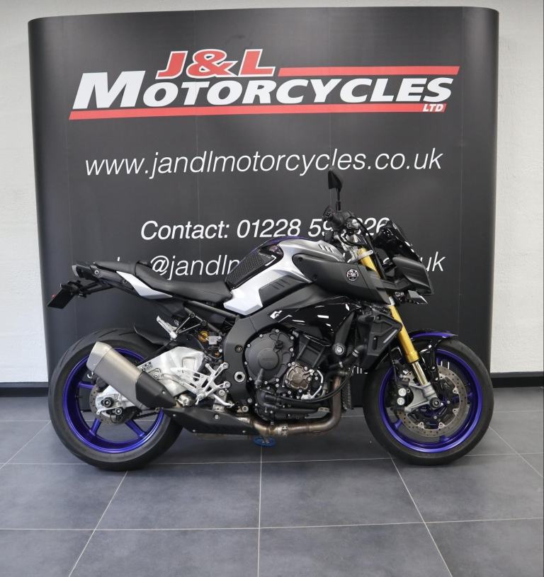 Yamaha MT10SP. Immaculate condition. Low miles. Ohlins