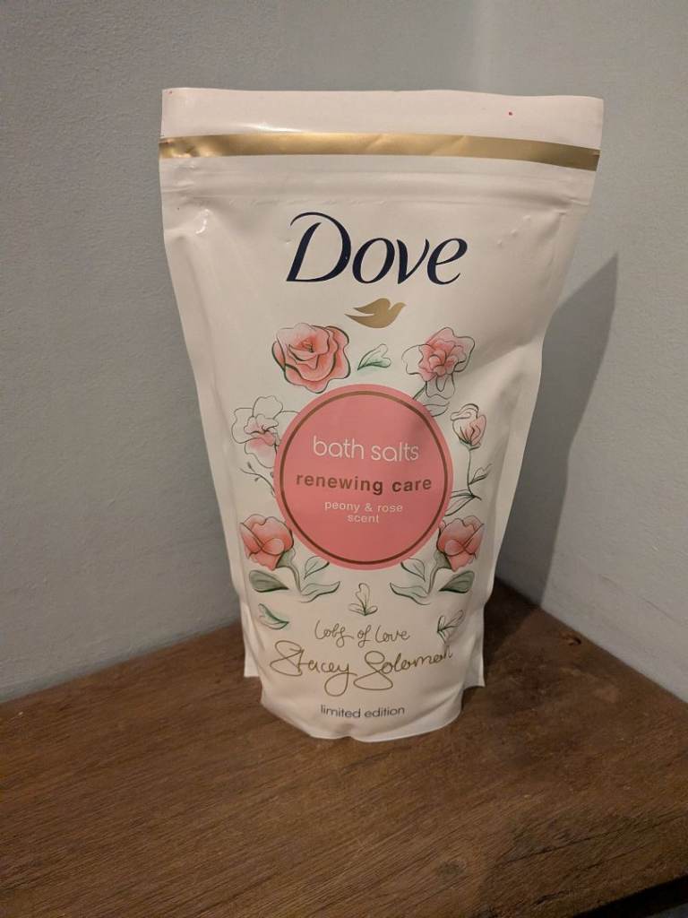 Dove Bath Salts Peony and Rose 900g