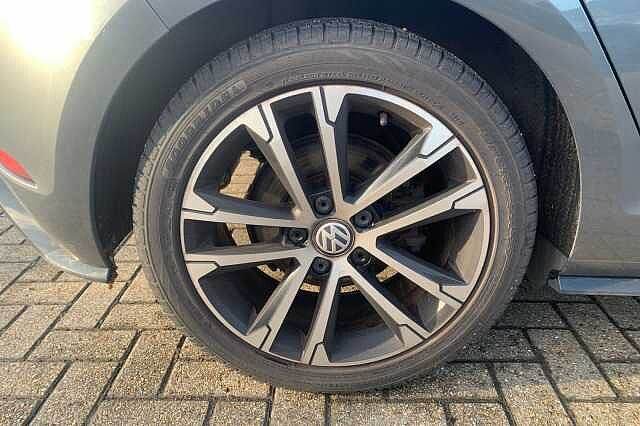 2018 Volkswagen Golf 2.0 TDI R-Line 5dr Hatchback Diesel Manual