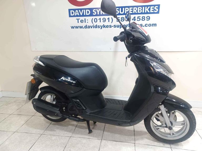 Peugeot Kisbee 50CC SCOOTER   72-REG 10140KLM  IDEAL 16YRS  £1599.OTR